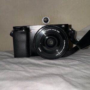 Sonny a6000 Digital camera